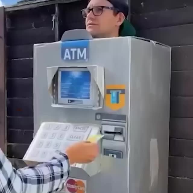 пародия на банкомат Гиф - Гифис