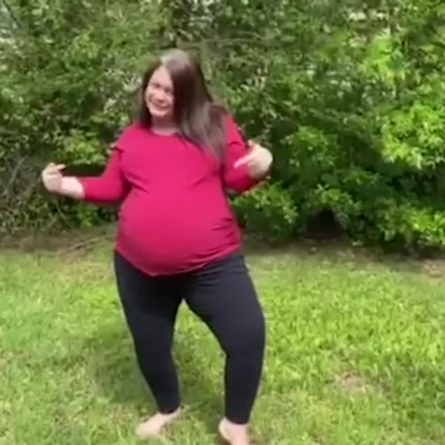 танец от беременной Гиф - Гифис