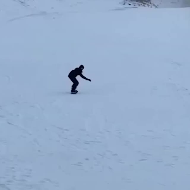 как эффектно подъехать на сноуборде Гиф - Гифис