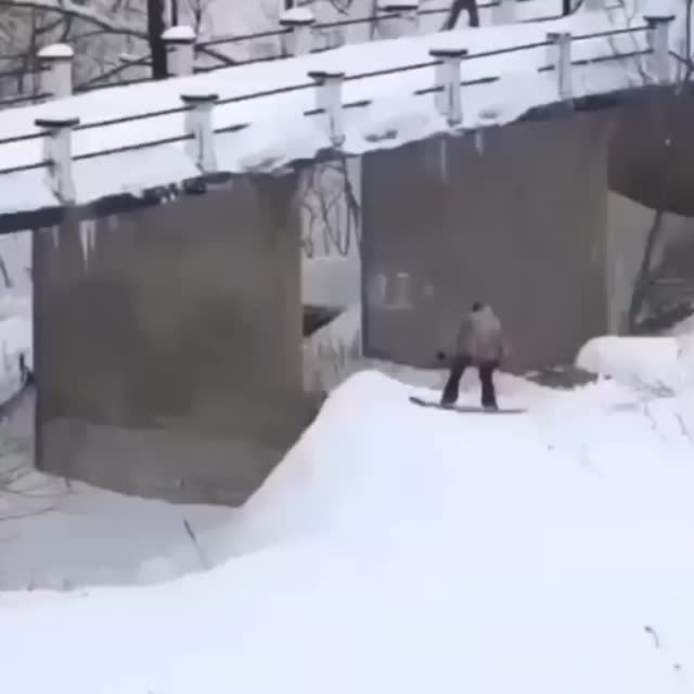 360 под мостом на сноуборде Гиф - Гифис