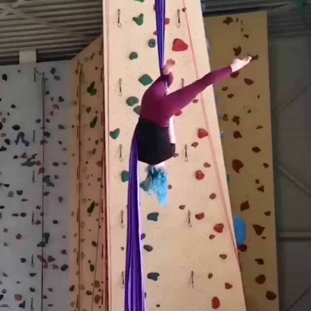 воздушная гимнастика на полотнах Гиф - Гифис